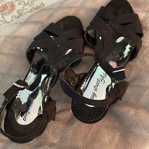 Easy Street Alive 5 evening shoes.